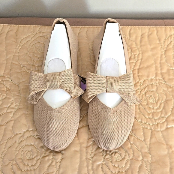 Girls Dress Flats - Picture 1 of 3